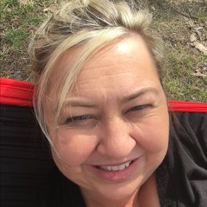 Meet your Posher, Tina